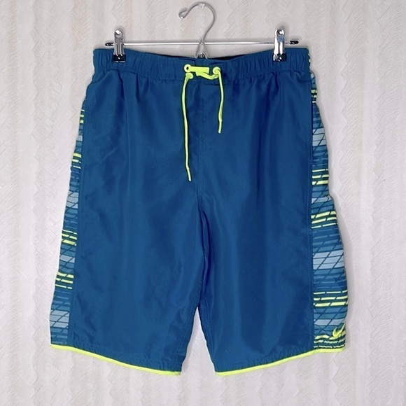 ❤️ NIKE Swim Trunks Size M - Picture 2 of 4